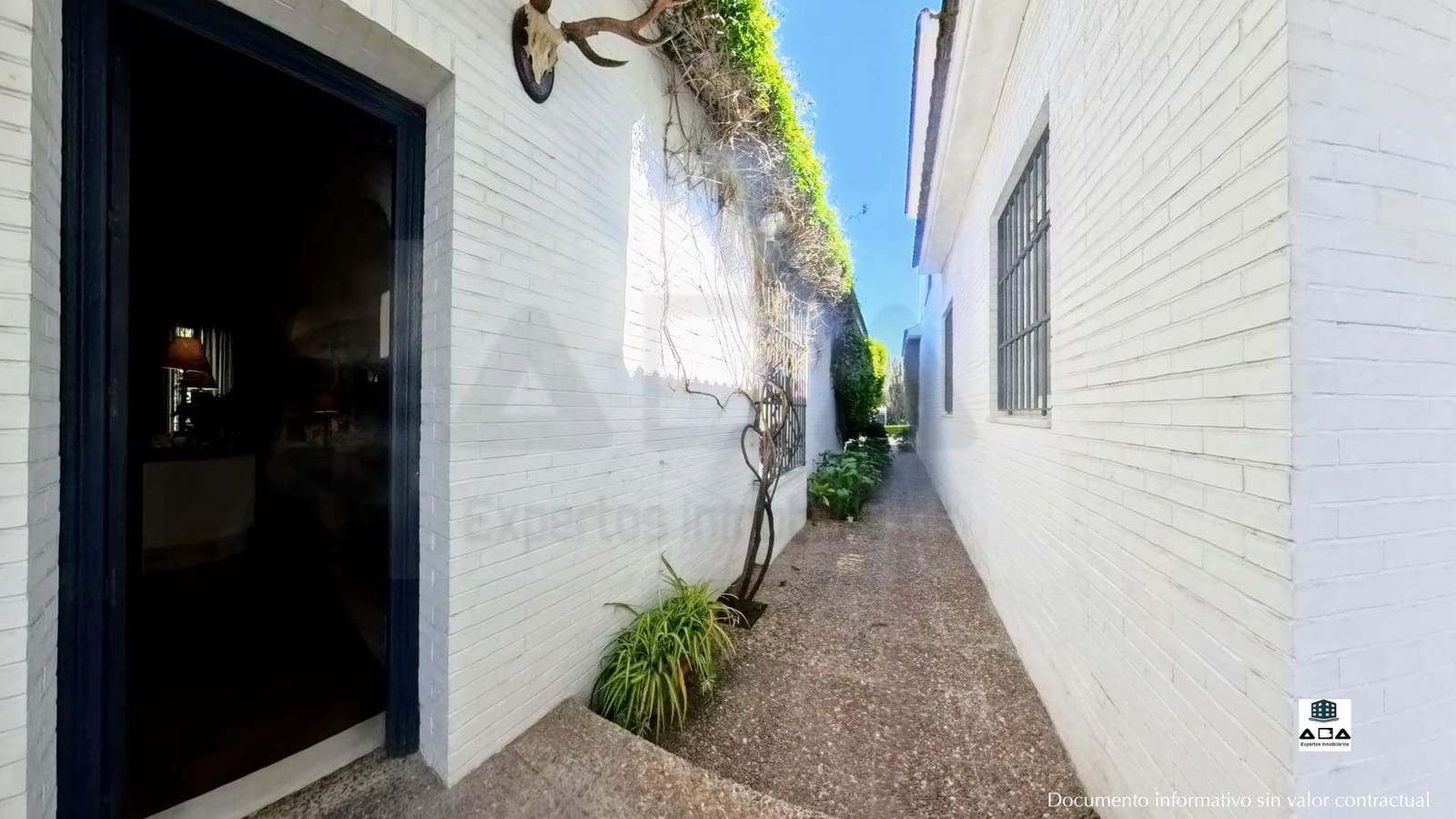 6 quarto Moradia para venda em Jerez de la Frontera com piscina garagem - 2 990 000 € (Ref: 9945819)