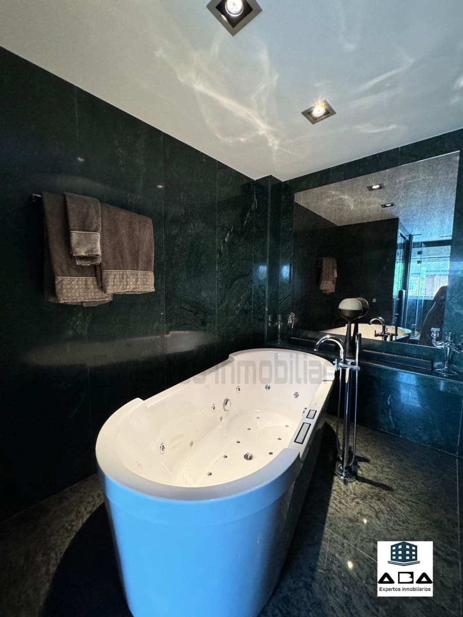 3 quarto Moradia para venda em Torrelodones com piscina garagem - 1 100 000 € (Ref: 9945821)