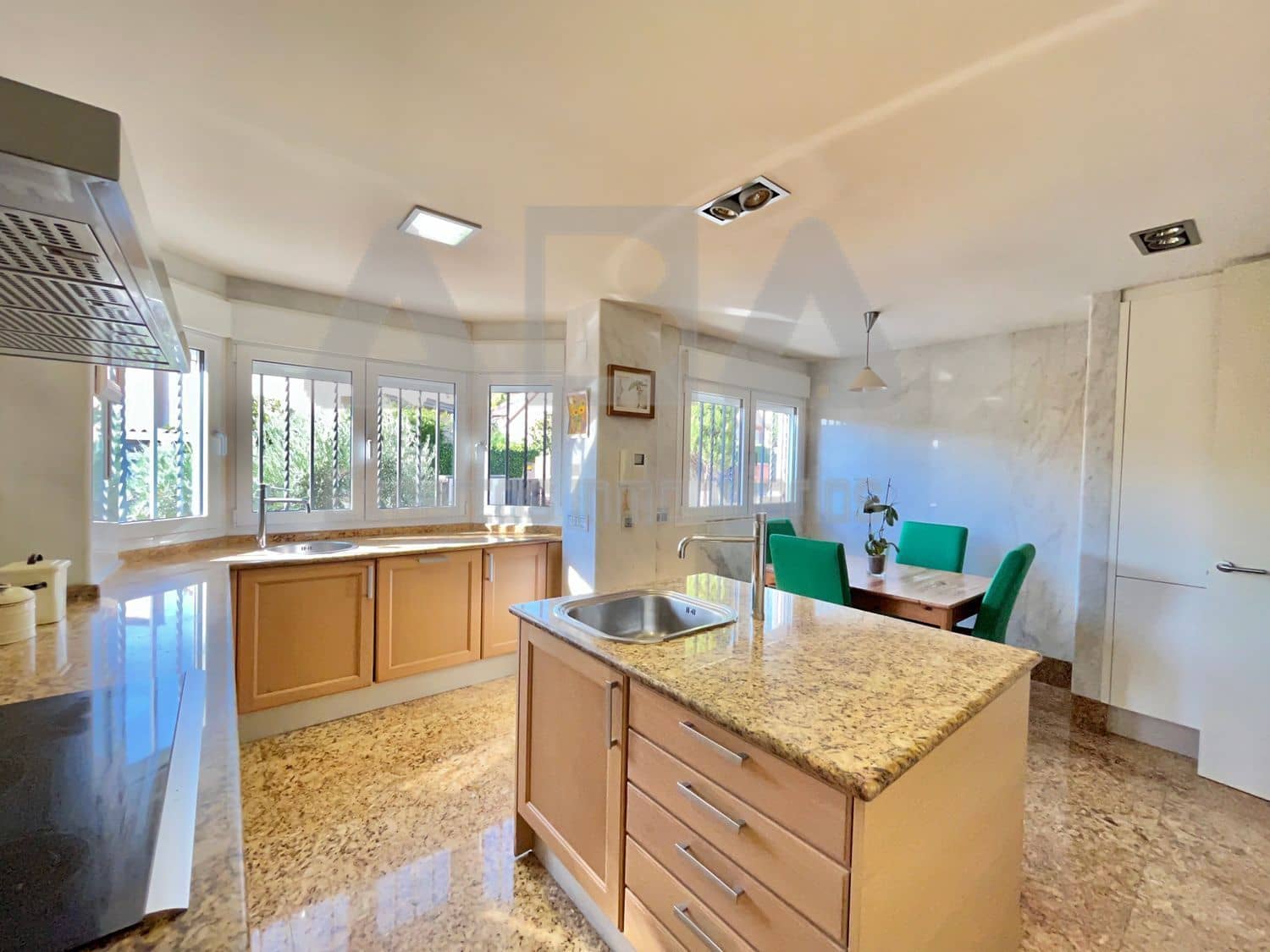 3 quarto Moradia para venda em Torrelodones com piscina garagem - 1 100 000 € (Ref: 9945821)