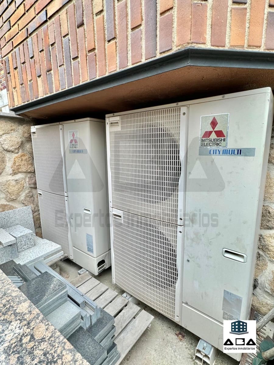 3 quarto Moradia para venda em Torrelodones com piscina garagem - 1 100 000 € (Ref: 9945821)