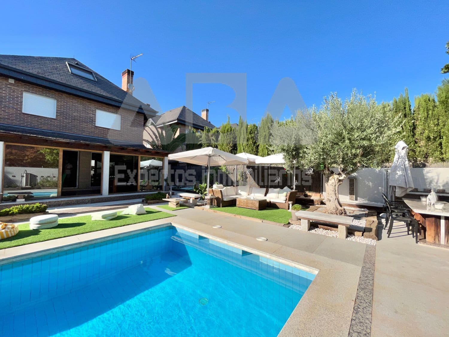 3 quarto Moradia para venda em Torrelodones com piscina garagem - 1 100 000 € (Ref: 9945821)