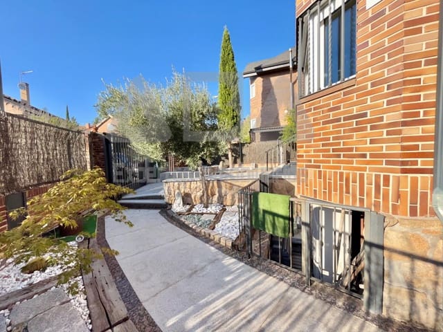 3 soveværelse Villa til salg i Torrelodones med swimmingpool garage - € 1.100.000 (Ref: 9945821)