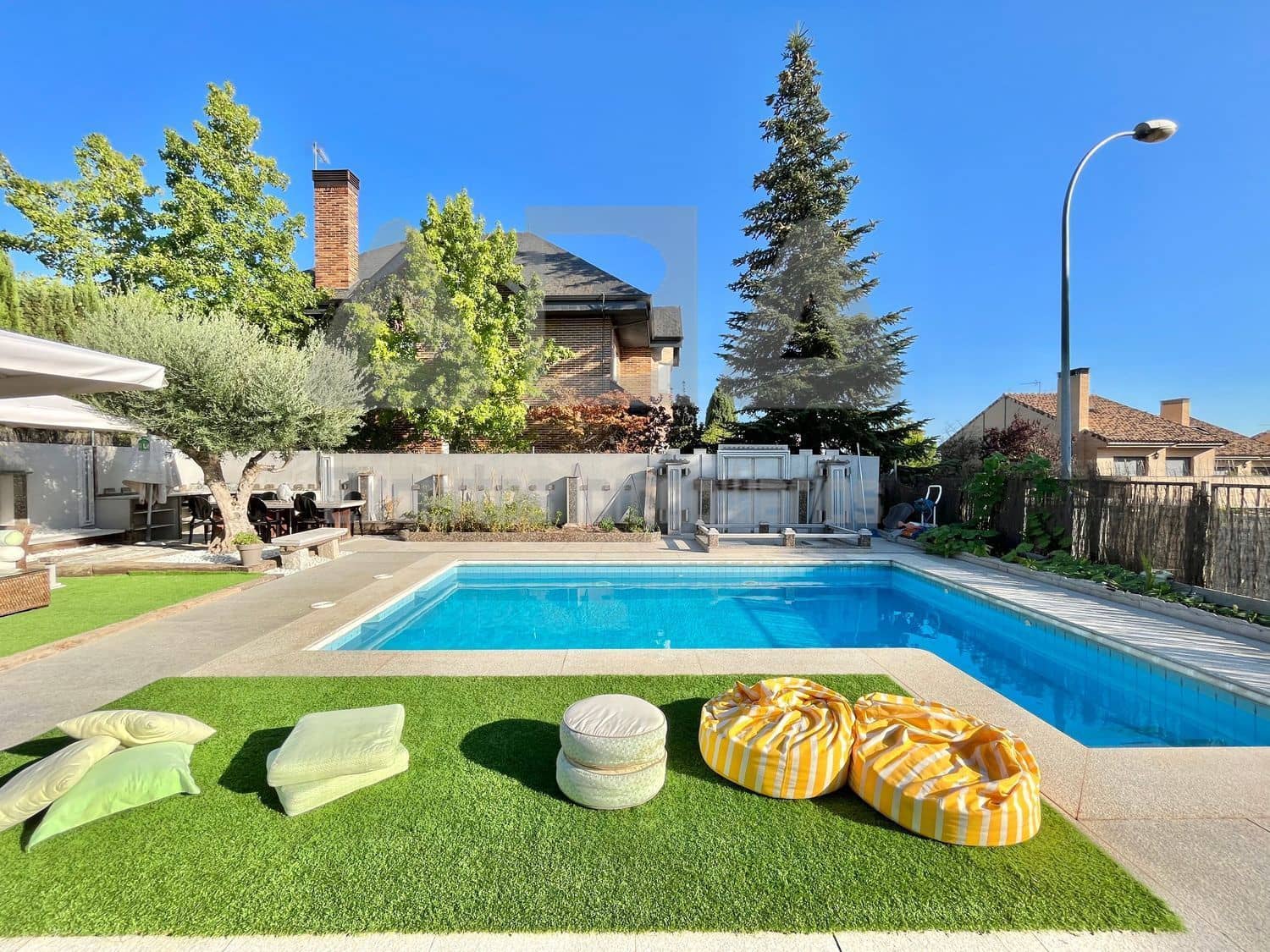 3 quarto Moradia para venda em Torrelodones com piscina garagem - 1 100 000 € (Ref: 9945821)