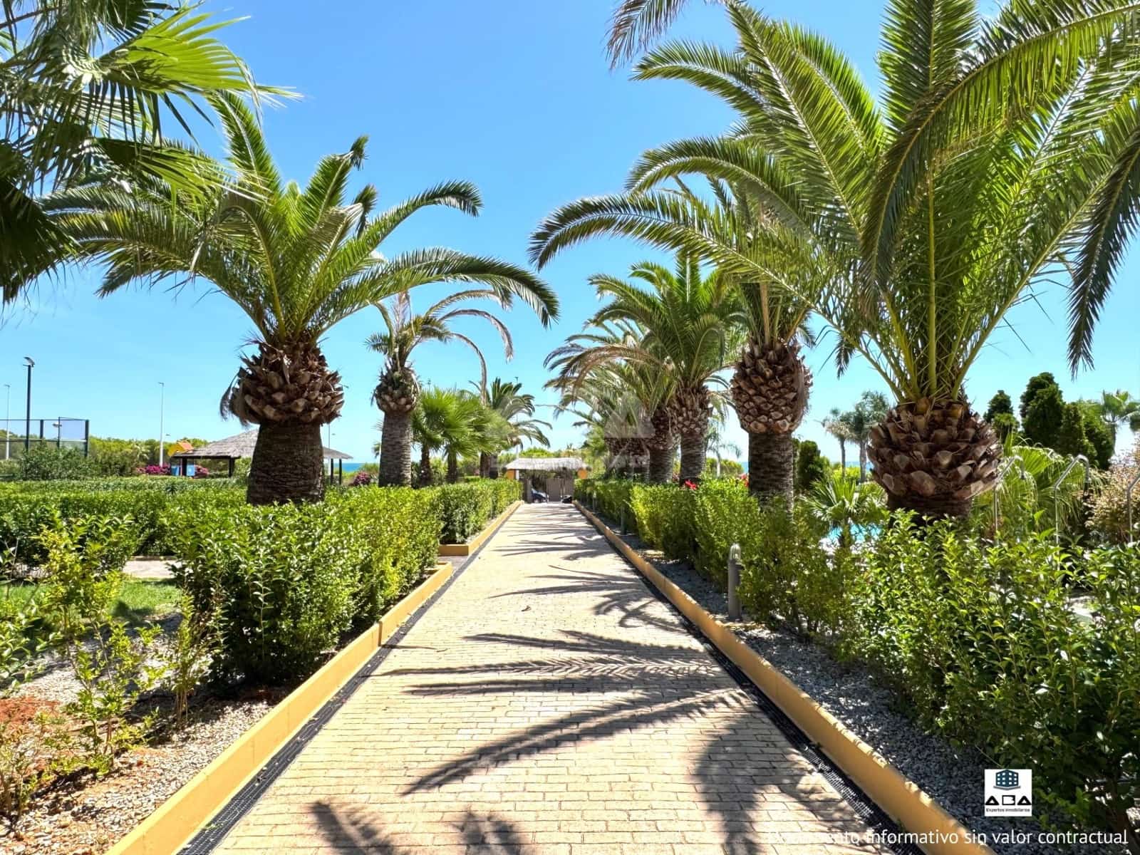 2 sovrum Strandlägenhet till salu i Alcossebre med pool - 299 000 € (Ref: 9945826)