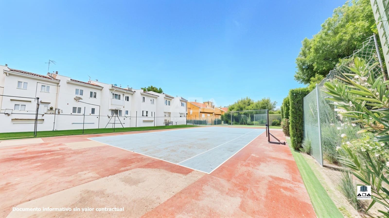 2 bedroom Beach Apartment for sale in Alcossebre with pool garage - € 205,000 (Ref: 9945829)