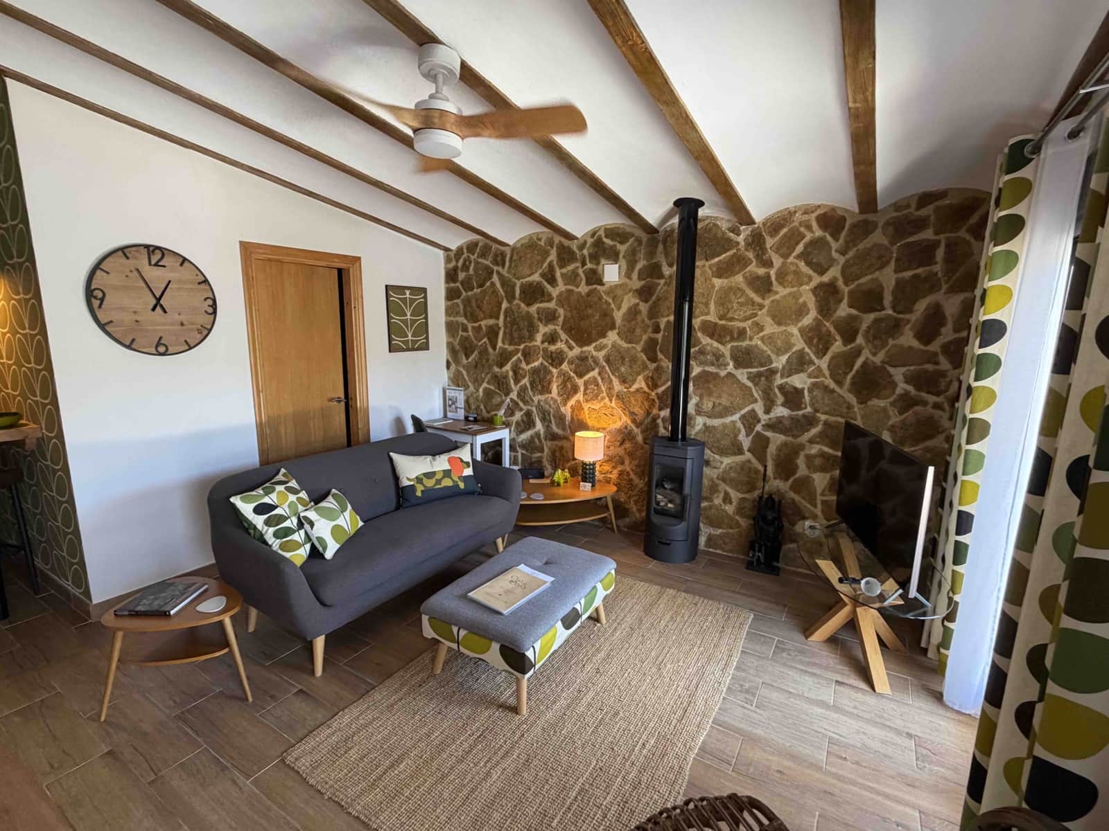 6 soveværelse Guesthouse/B & B til salg i Traiguera med swimmingpool garage - € 725.000 (Ref: 9944912)