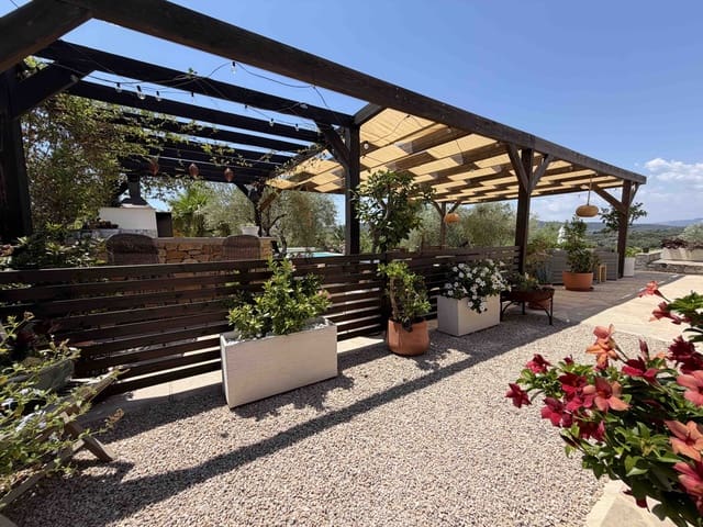 6 soveværelse Guesthouse/B & B til salg i Traiguera med swimmingpool garage - € 725.000 (Ref: 9944912)