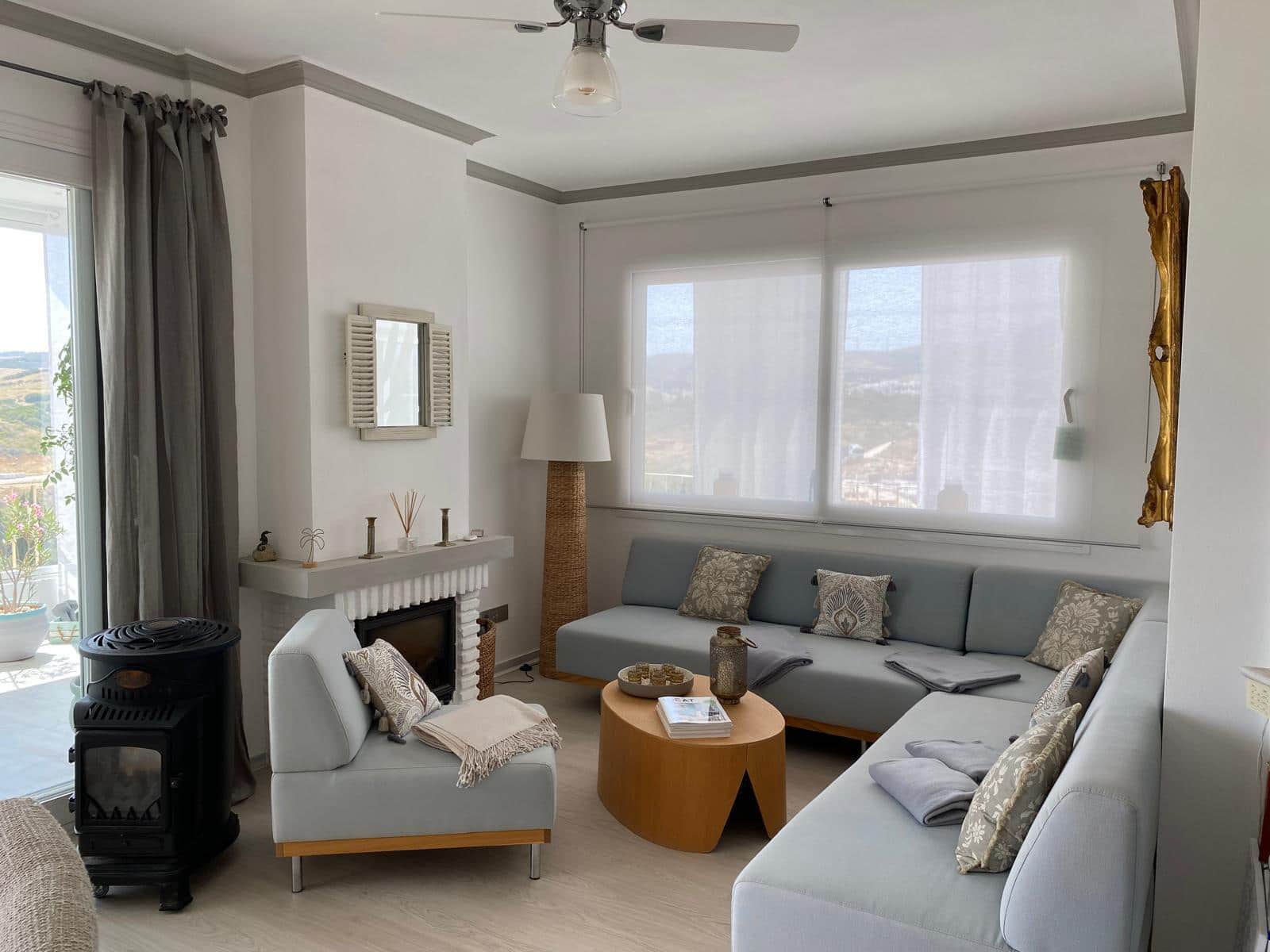 2 makuuhuone Kattohuoneisto myytävänä paikassa Estepona mukana uima-altaan - 450 000 € (Ref: 9993663)
