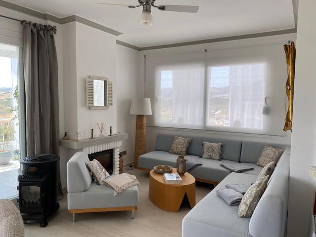 2 soveværelse Penthouse til salg i Estepona Golf, Estepona med swimmingpool - € 450.000 (Ref: 9993663)