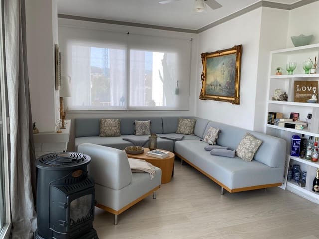 2 soveværelse Penthouse til salg i Estepona Golf, Estepona med swimmingpool - € 450.000 (Ref: 9993663)