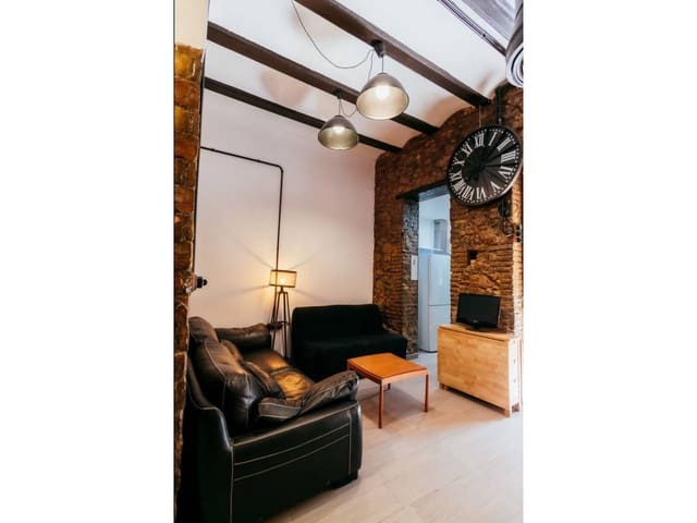 8 soveværelse Semi-Rækkehus til salg i Valencia by - € 879.000 (Ref: 10094009)