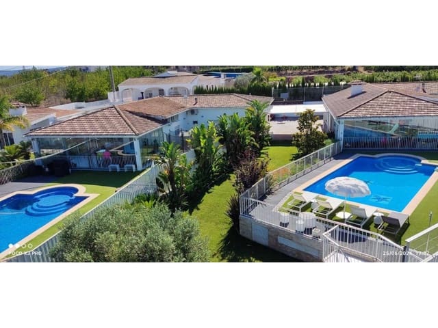 7 soveværelse Villa til salg i Carlet med swimmingpool garage - € 485.000 (Ref: 10157141)