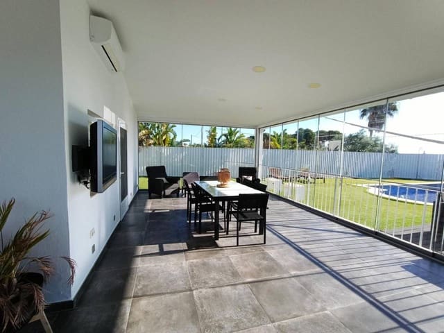 7 soveværelse Villa til salg i Carlet med swimmingpool garage - € 485.000 (Ref: 10157141)