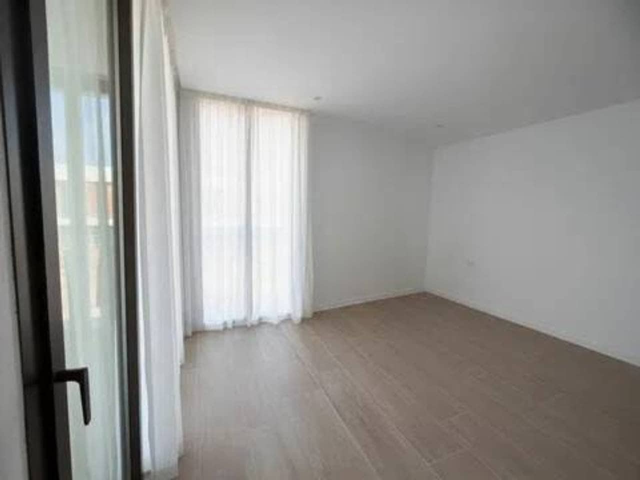 4 bedroom Townhouse for rent in Rocafort with pool garage - € 2,600 (Ref: 9960224)