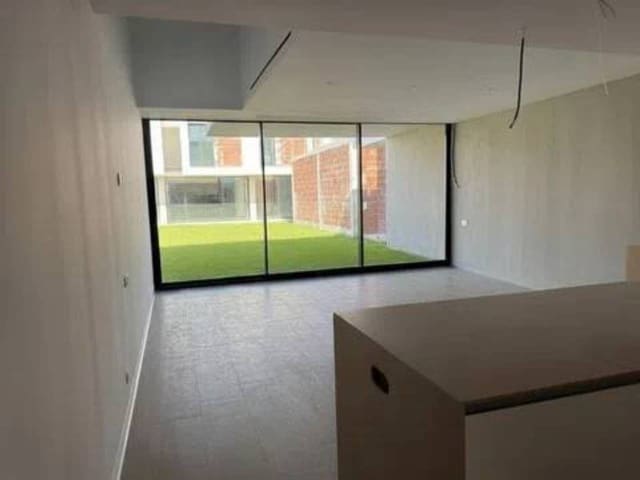4 sovrum Hus att hyra i Rocafort med pool garage - 2 600 € (Ref: 9960224)