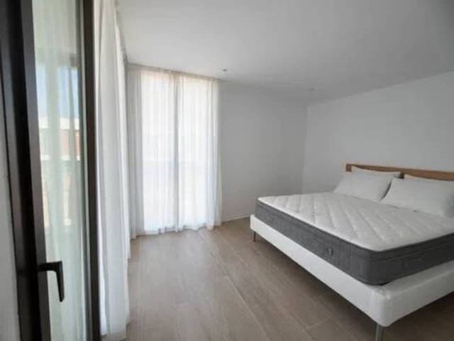 4 sovrum Hus att hyra i Rocafort med pool garage - 2 600 € (Ref: 9960224)
