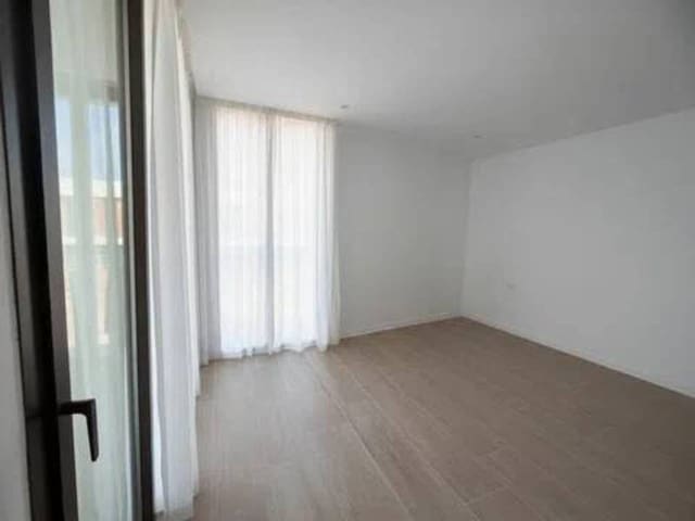 4 sovrum Hus att hyra i Rocafort med pool garage - 2 600 € (Ref: 9960224)