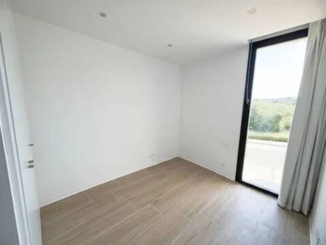 4 sovrum Hus att hyra i Rocafort med pool garage - 2 600 € (Ref: 9960224)