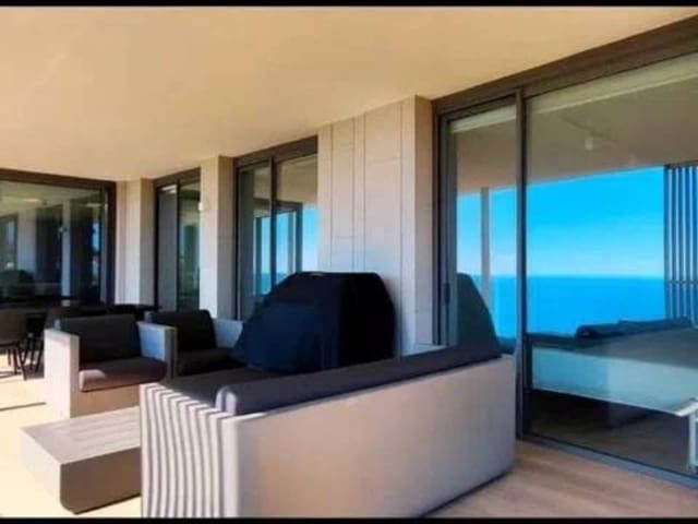 3 sypialnia Penthouse na sprzedaż w Oropesa  z basenem garażem - 610 000 € (Ref: 9960225)