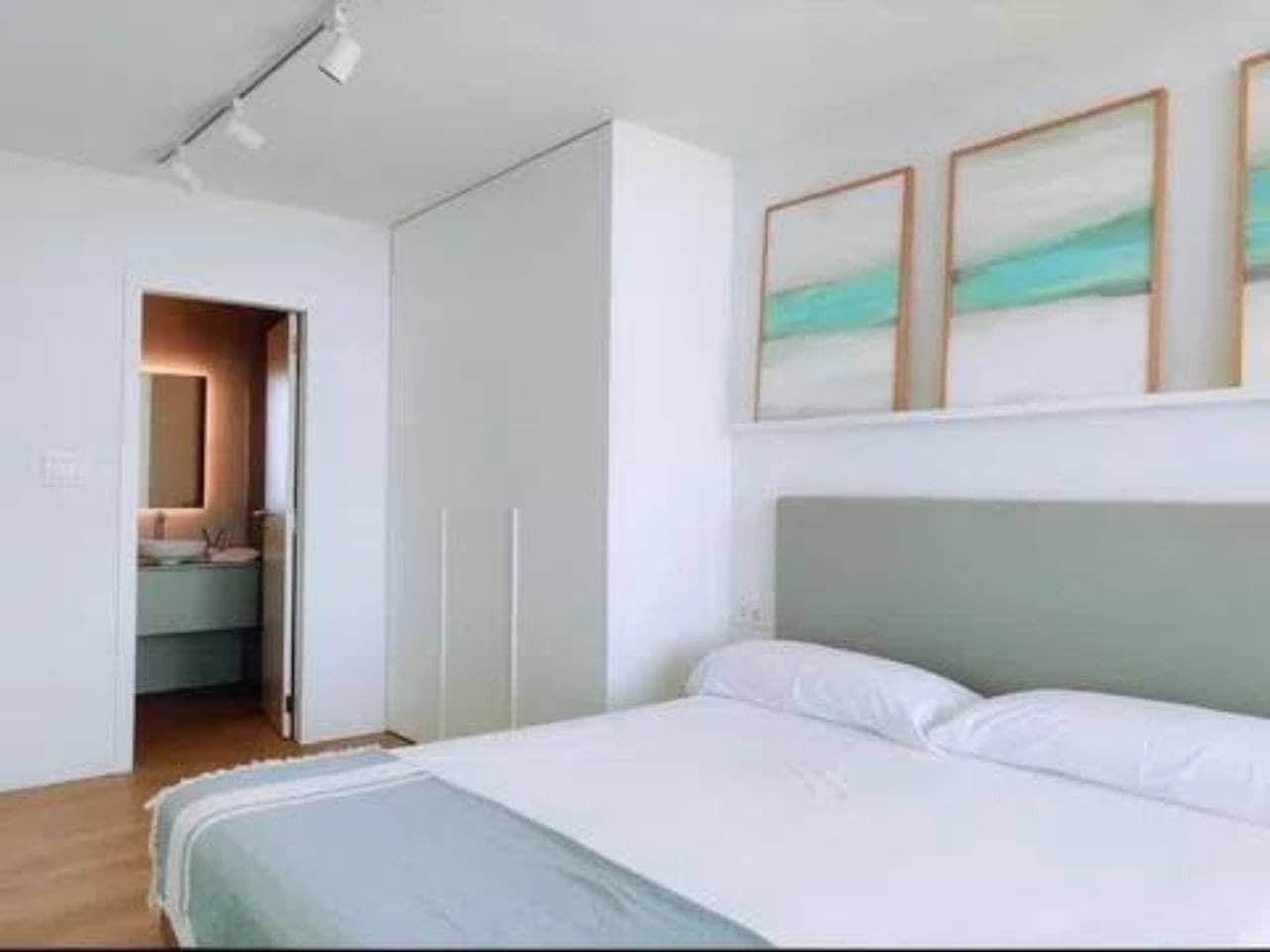 3 sypialnia Penthouse na sprzedaż w Oropesa  z basenem garażem - 610 000 € (Ref: 9960225)