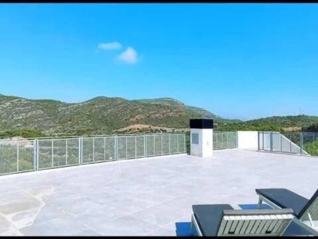 3 sypialnia Penthouse na sprzedaż w Oropesa  z basenem garażem - 610 000 € (Ref: 9960225)