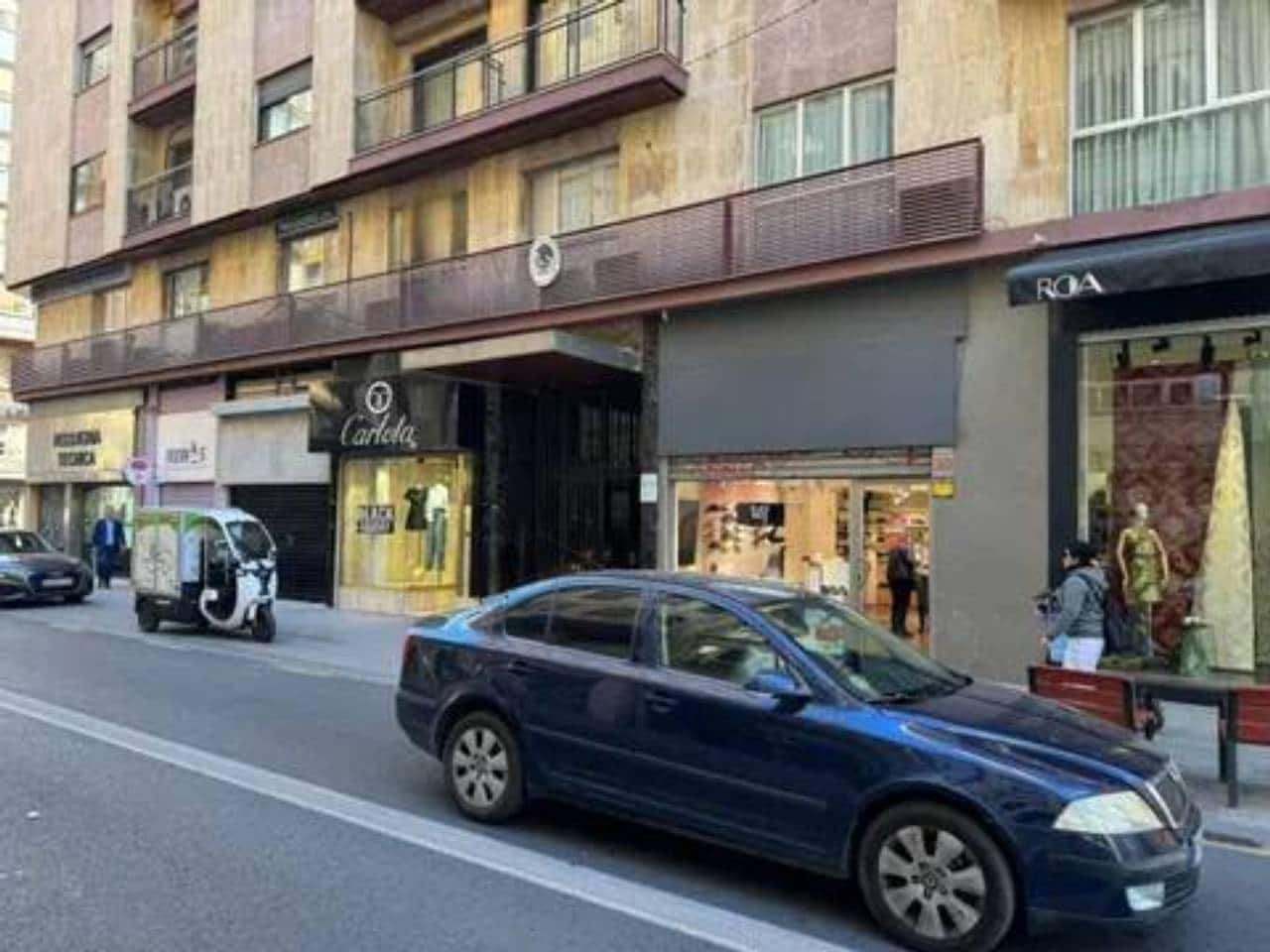 8 slaapkamer Flat te koop in Valencia stad met garage - € 1.300.000 (Ref: 9960226)