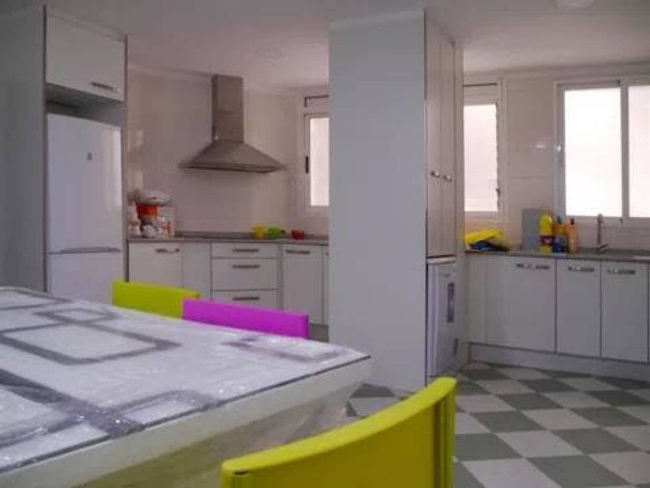 8 slaapkamer Flat te koop in Valencia stad met garage - € 1.300.000 (Ref: 9960226)