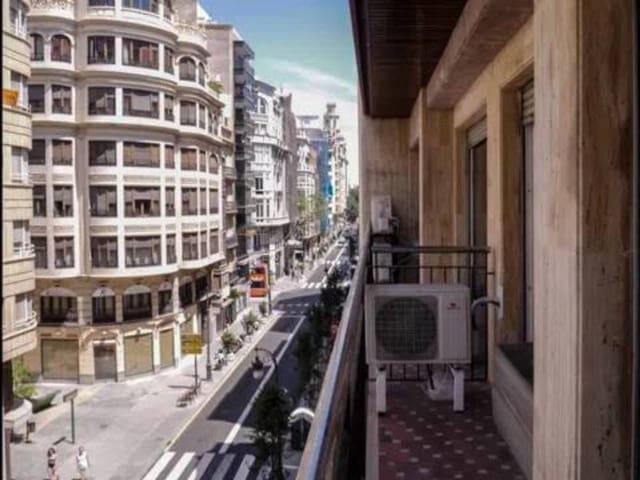 8 slaapkamer Flat te koop in Sant Francesc, Valencia stad met garage - € 1.300.000 (Ref: 9960226)