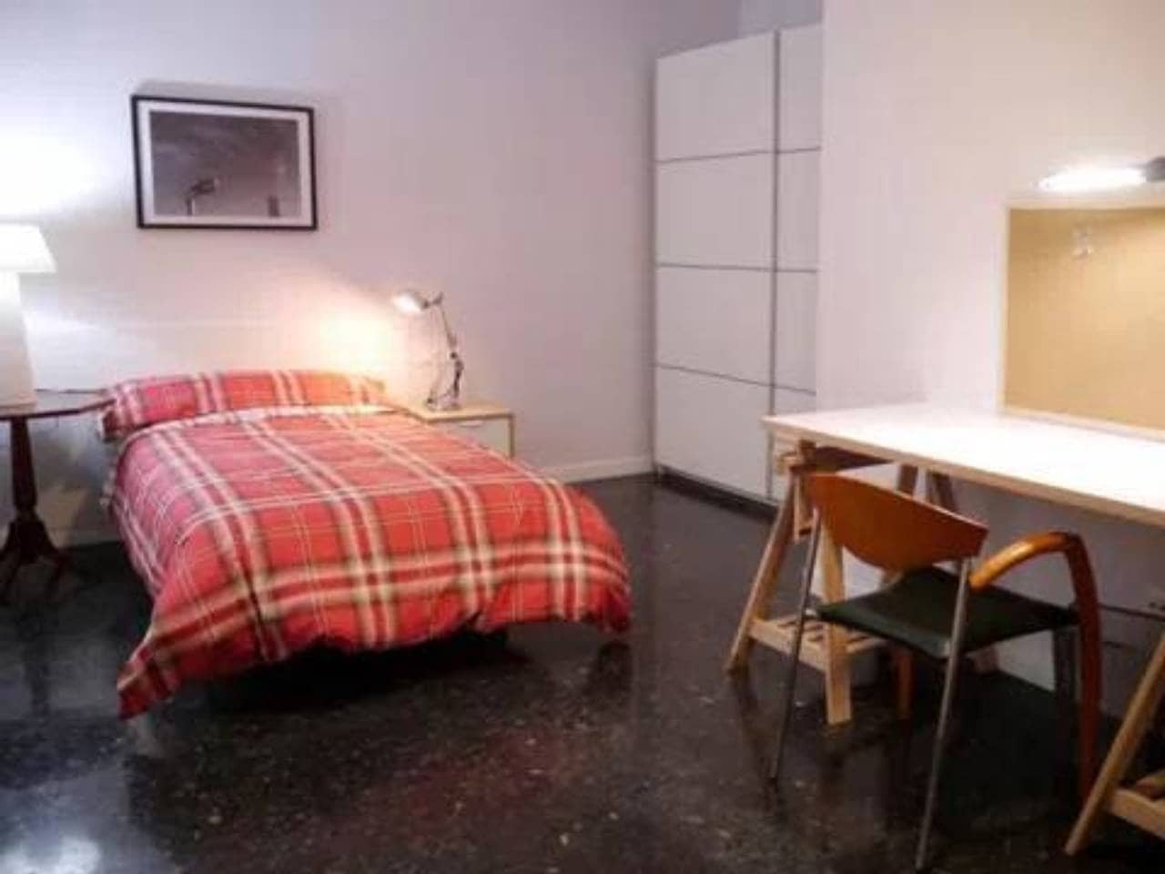8 slaapkamer Flat te koop in Valencia stad met garage - € 1.300.000 (Ref: 9960226)