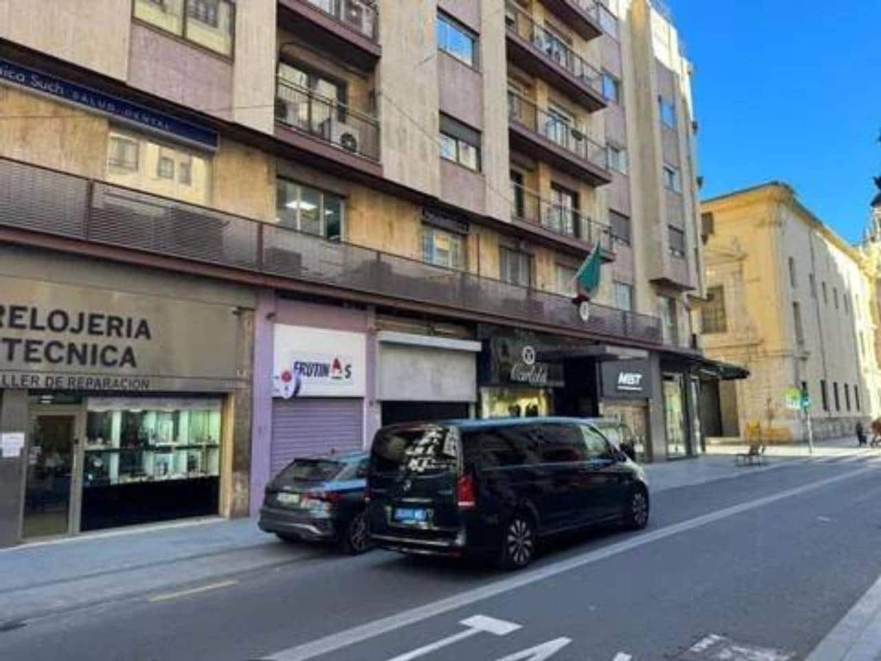 8 slaapkamer Flat te koop in Valencia stad met garage - € 1.300.000 (Ref: 9960226)