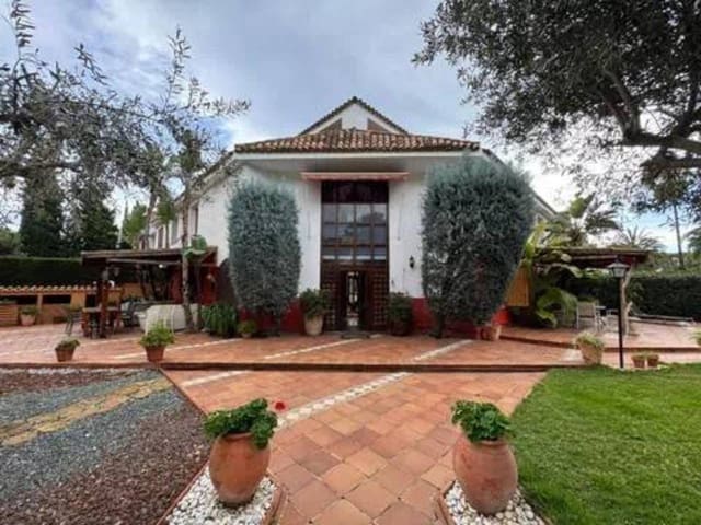 5 slaapkamer Villa te koop in Puig met zwembad garage - € 830.000 (Ref: 9960228)