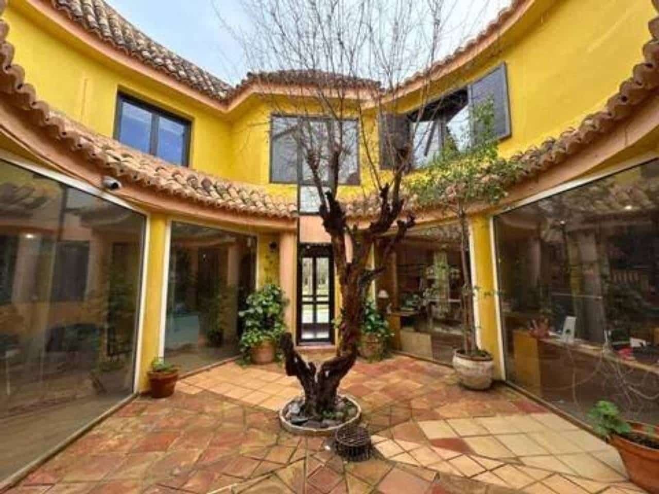 5 sypialnia Willa na sprzedaż w Puig z basenem garażem - 830 000 € (Ref: 9960228)