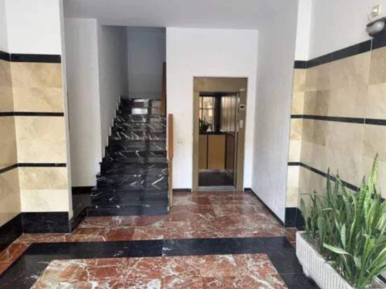 5 sypialnia Mieszkanie na sprzedaż w Gandia z garażem - 335 000 € (Ref: 9960229)