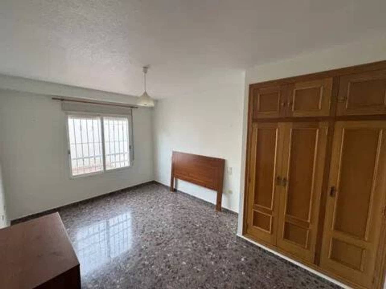5 sypialnia Mieszkanie na sprzedaż w Gandia z garażem - 335 000 € (Ref: 9960229)