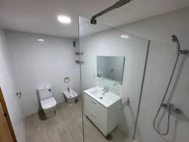 Piso de 5 habitaciones en Gandia en venta con garaje - 335.000 € (Ref: 9960229)
