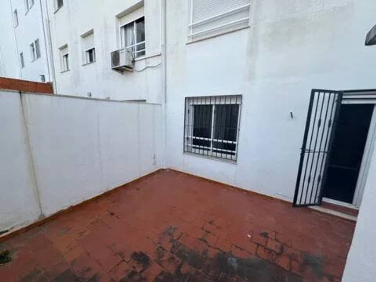 5 sypialnia Mieszkanie na sprzedaż w Gandia z garażem - 335 000 € (Ref: 9960229)