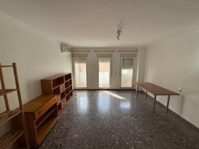 Piso de 5 habitaciones en Gandia en venta con garaje - 335.000 € (Ref: 9960229)