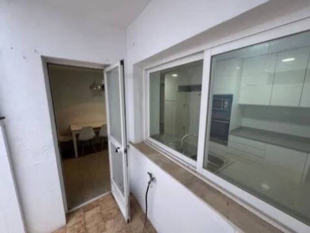 Piso de 5 habitaciones en Gandia en venta con garaje - 335.000 € (Ref: 9960229)