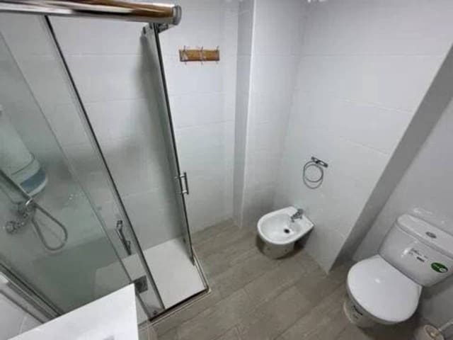 Piso de 5 habitaciones en Gandia en venta con garaje - 335.000 € (Ref: 9960229)