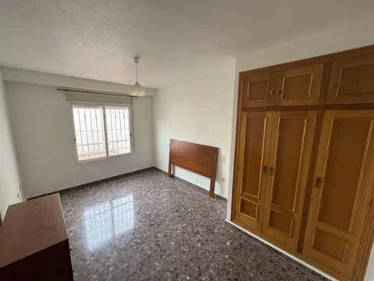 5 sypialnia Mieszkanie na sprzedaż w Gandia z garażem - 335 000 € (Ref: 9960229)
