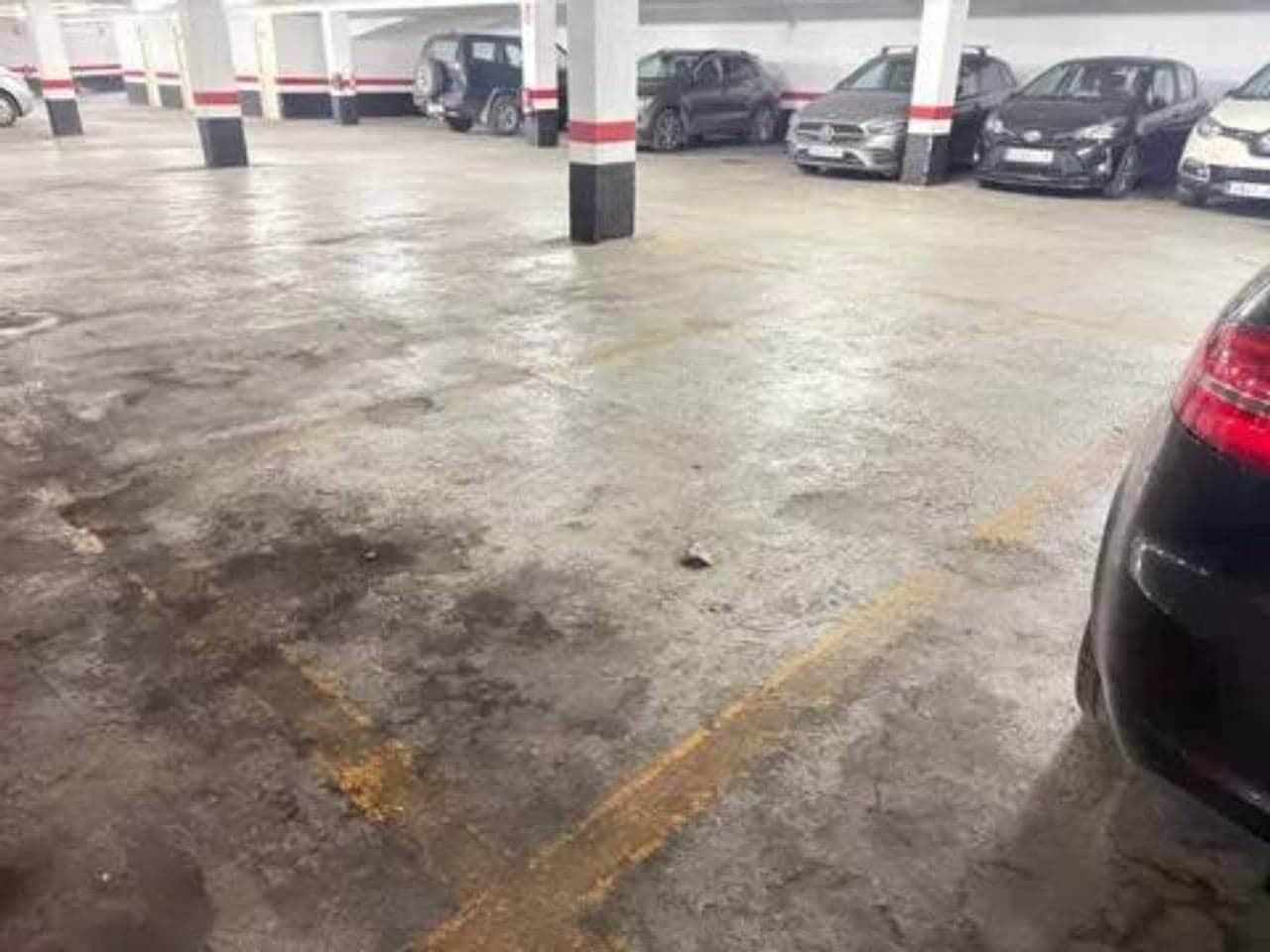 Garage till salu i Valencia stad - 30 000 € (Ref: 9960230)