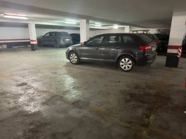 Garage till salu i Valencia stad - 30 000 € (Ref: 9960230)