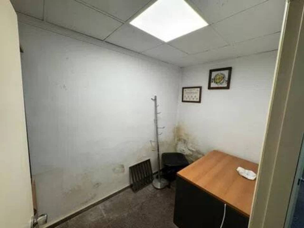 Erhverv til leje i Valencia by - € 2.200 (Ref: 9960231)