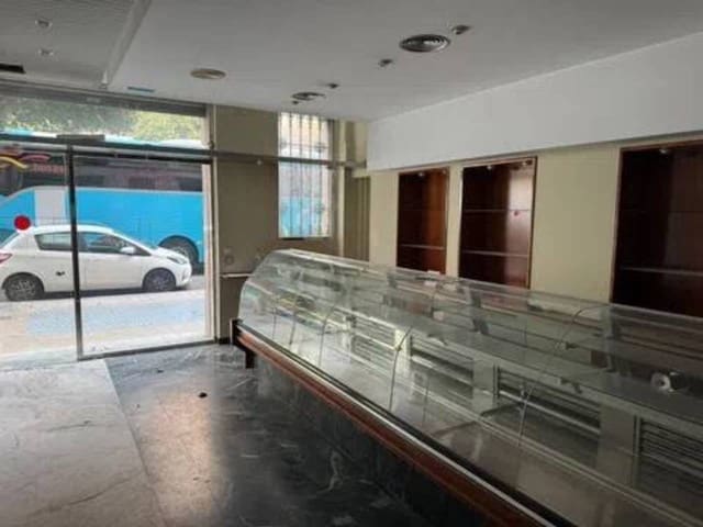 Erhverv til leje i El Grau, Valencia by - € 2.200 (Ref: 9960231)