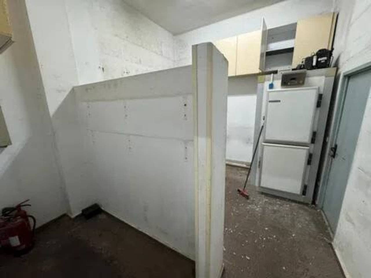 Commercieel te koop in Valencia stad - € 385.000 (Ref: 9960232)