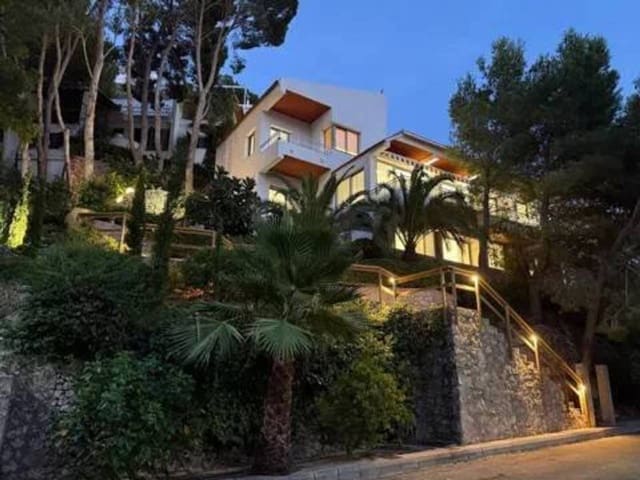 5 slaapkamer Villa te koop in Cullera met zwembad garage - € 1.300.000 (Ref: 9960233)