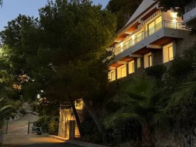 5 slaapkamer Villa te koop in Cullera met zwembad garage - € 1.300.000 (Ref: 9960233)