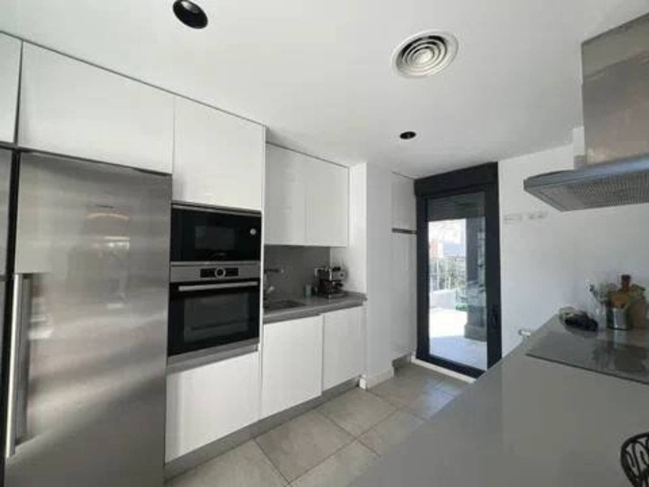 4 slaapkamer Villa te koop in Betera met zwembad garage - € 800.000 (Ref: 9960235)