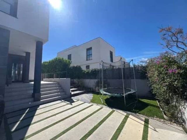 4 slaapkamer Villa te koop in Bétera met zwembad garage - € 800.000 (Ref: 9960235)