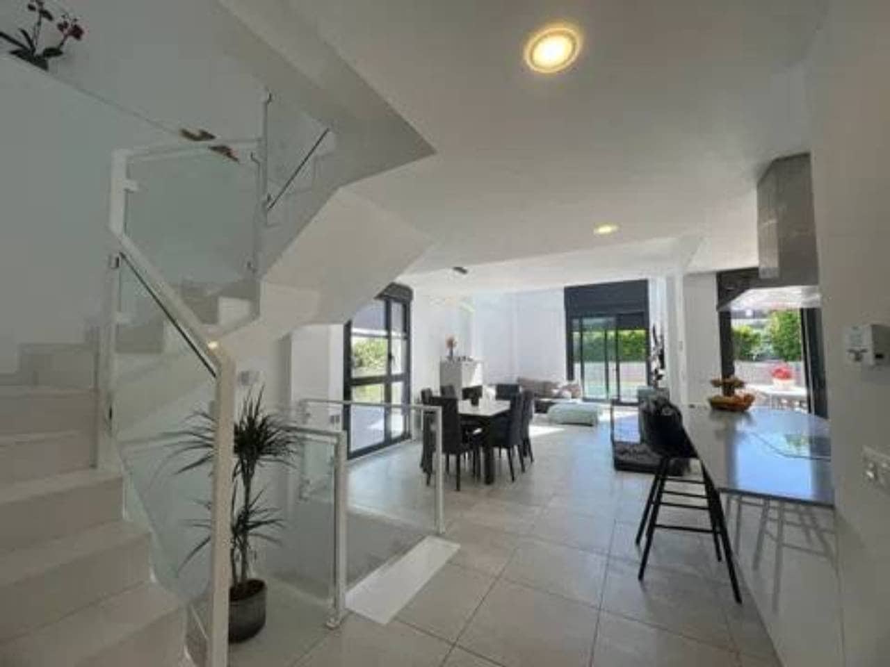 4 slaapkamer Villa te koop in Betera met zwembad garage - € 800.000 (Ref: 9960235)